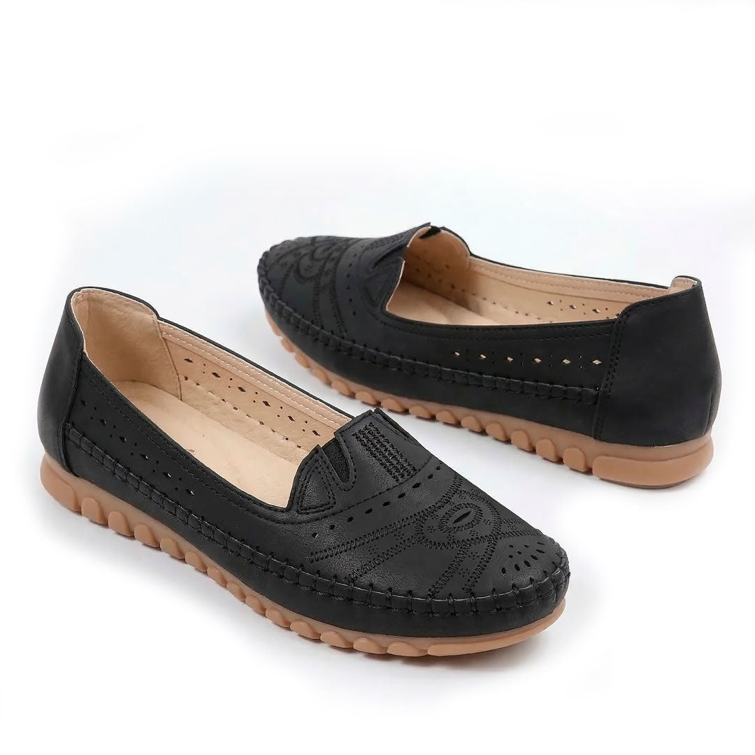 Women's Faux-Suede Laser-Cut Black Loafers Corvine