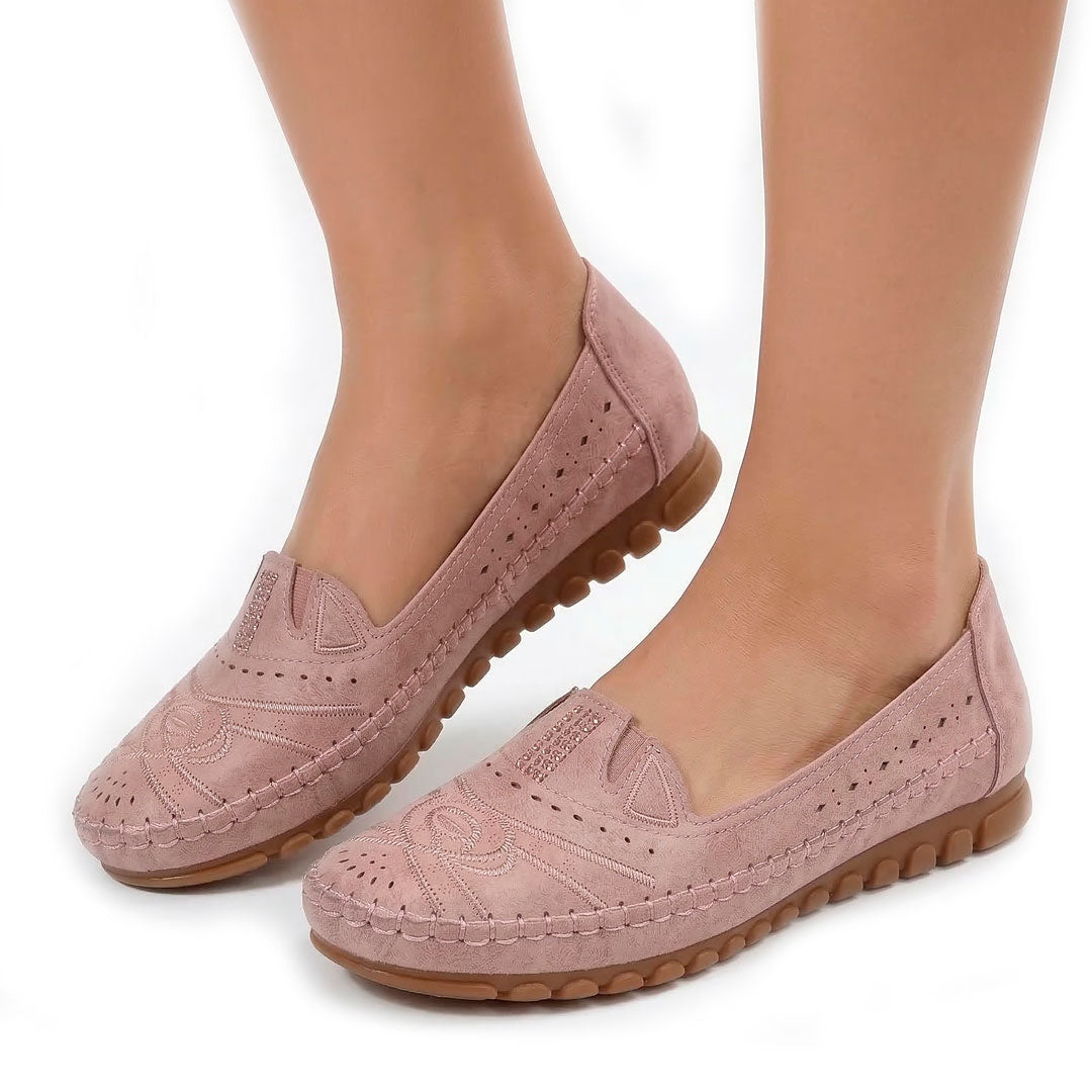 Women's Faux-Suede Laser-Cut Black Loafers Corvine