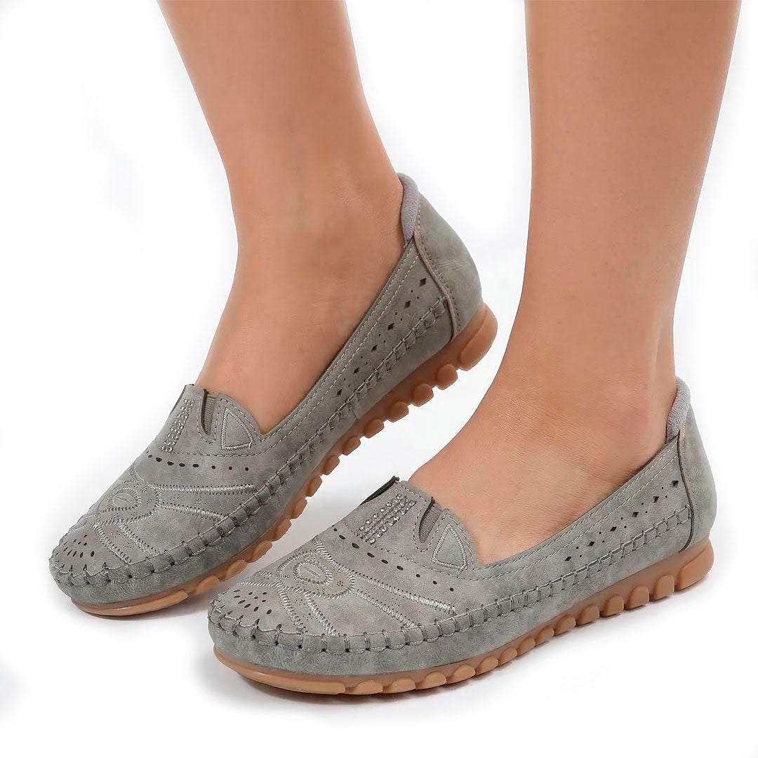 Women's Faux-Suede Laser-Cut Black Loafers Corvine