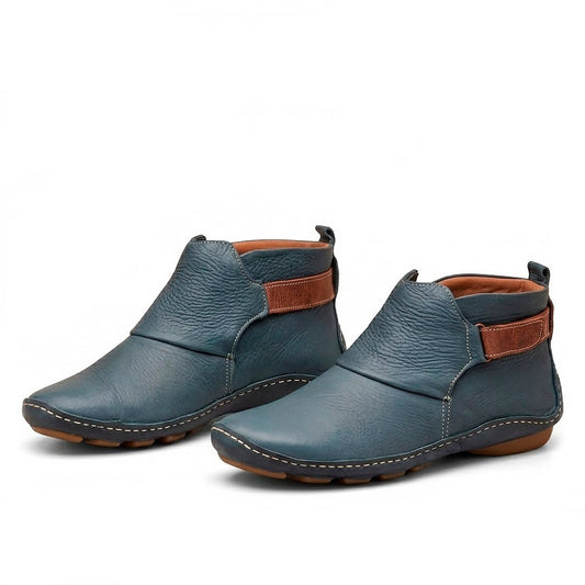 Women's Pebbled Leather Black Ankle Boots Corvine